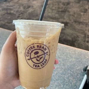 Meet your Posher, Candis